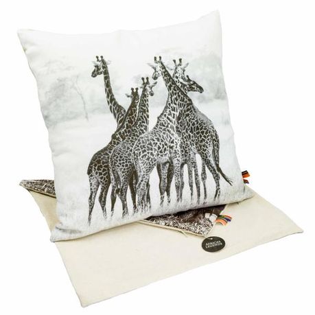Scatter Cushion Cover-Giraffe - 40 x 40 cm